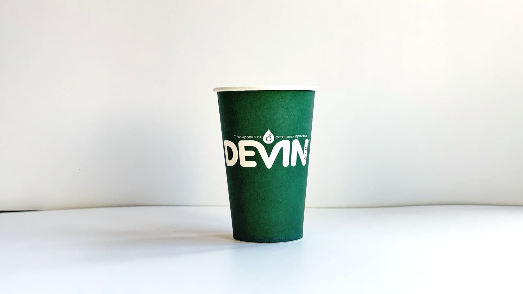 Зелена картонена чаша Devin