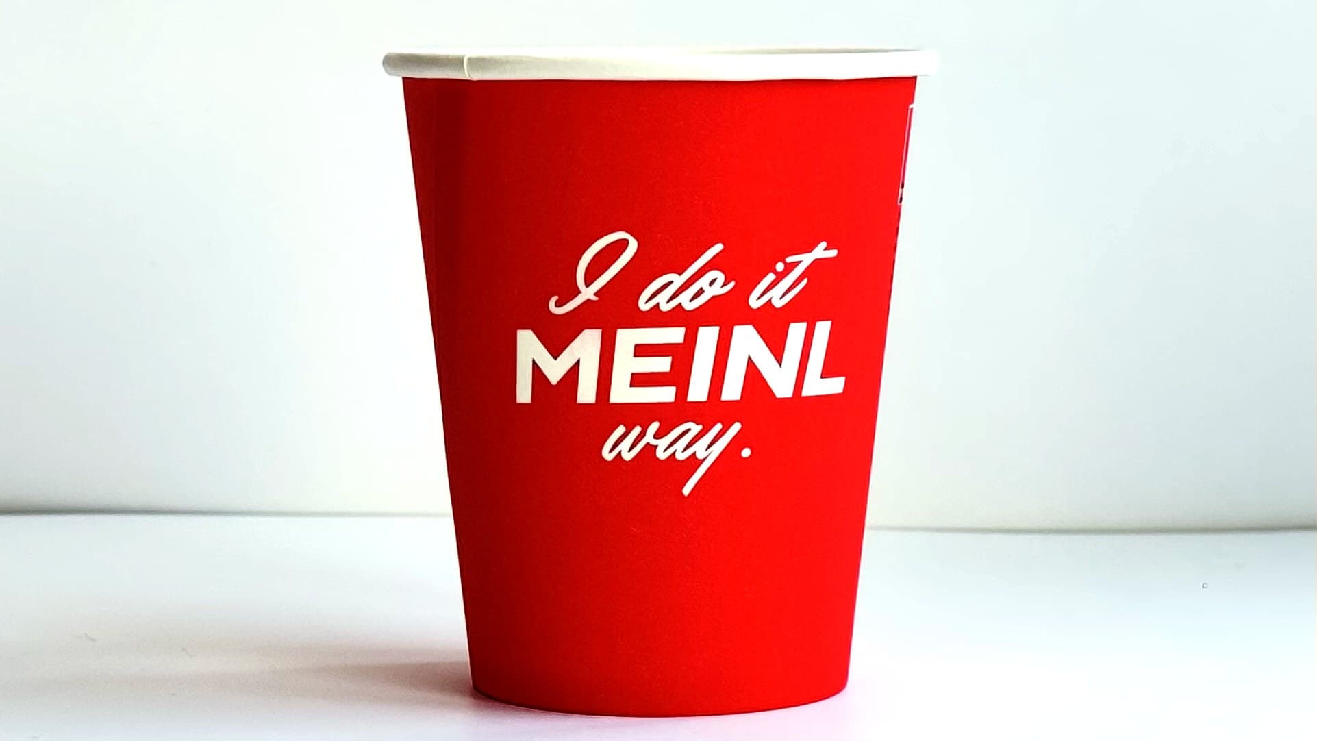 Червена картонена чаша Julius Meinl
